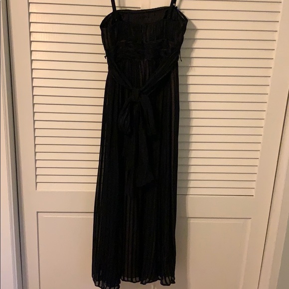 Stunning BCBG MaxAzria Gown - Picture 5 of 6